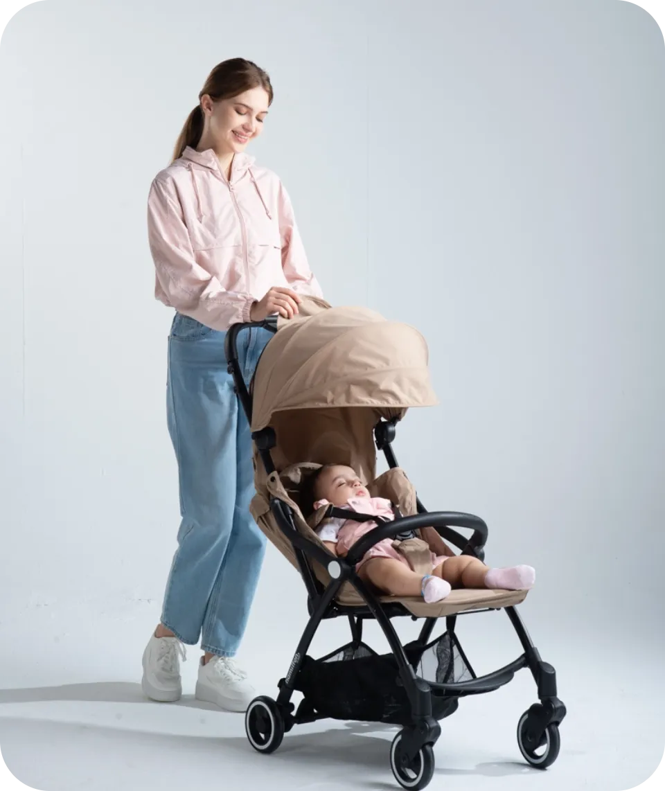 ママとベビーカー
